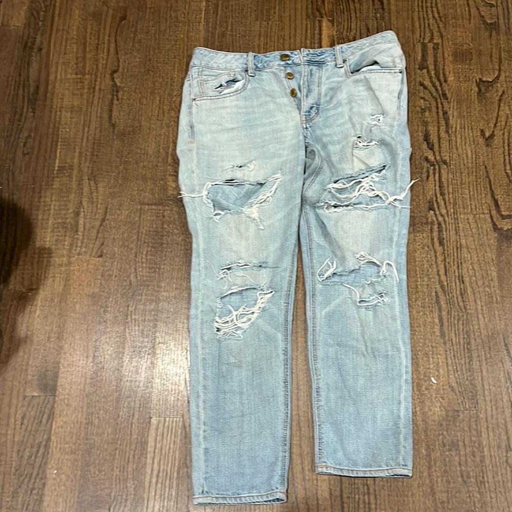 American eagle boyfriend jean